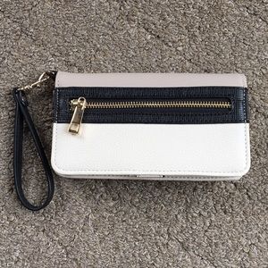 Wristlet